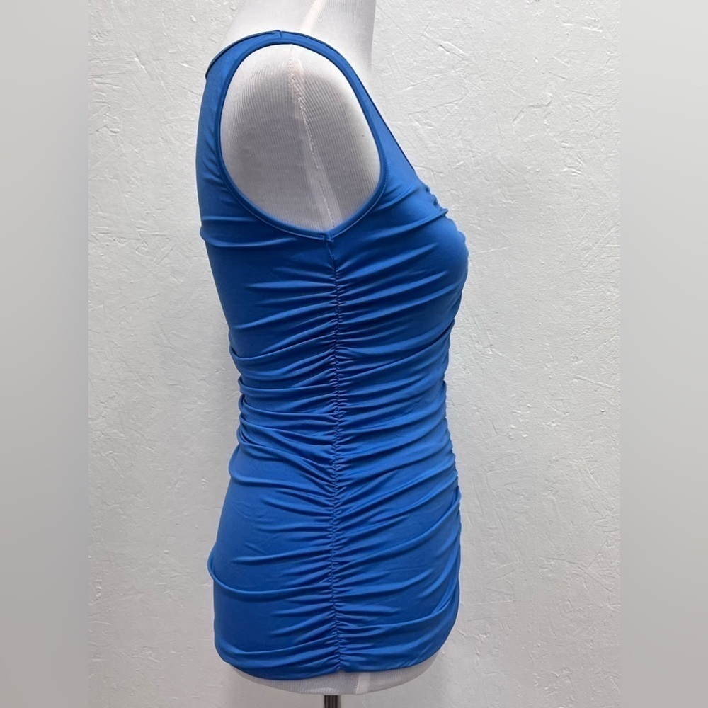 Women’s Rushed Sleeveless Tank Top - XS - Picture 2 of 10